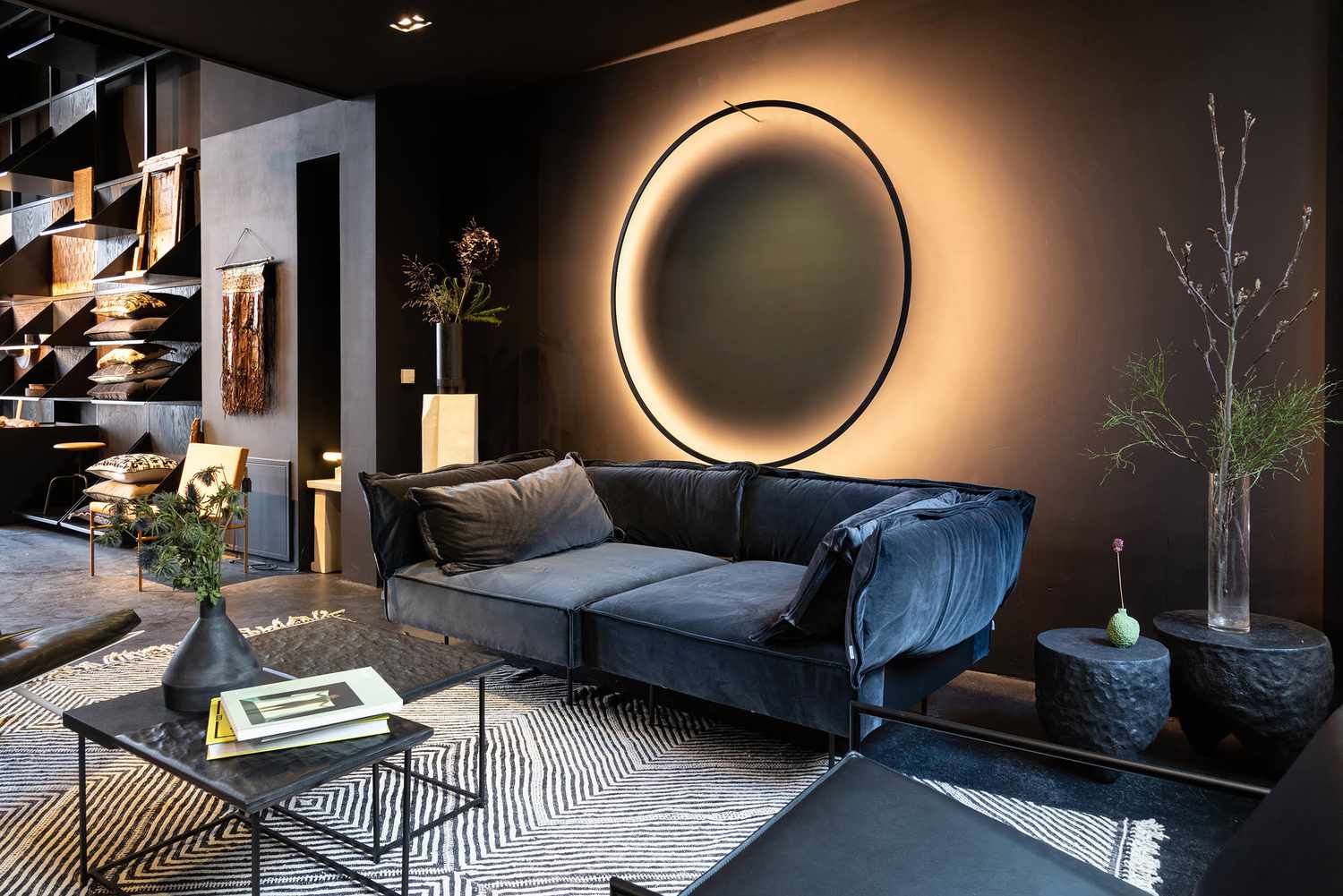Lighting as Sculpture: How Illumination Shapes Mood and Space in Luxury Homes
